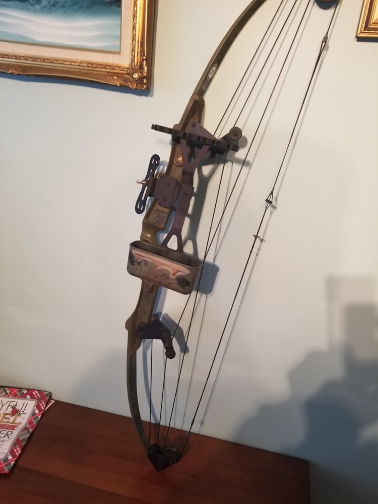Vintage BEAR Archery Compound Bow Polar Ltd 39″ String Length. Left Hand