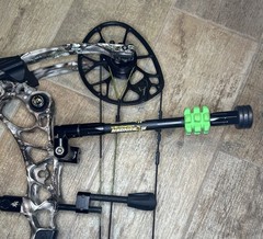 Mathews Halon 32 6 Compound Bow, Hunt Ready, Complete, Extras, LH 60-70lbs