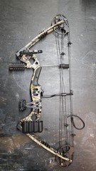 Predator Raptor Compund Bow & Hard Shell Case