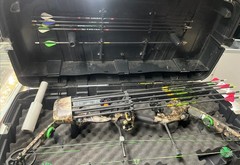 Martin Archery Saber SE Pro Series Compound Hunting Bow w/ Accessories Pre-owned