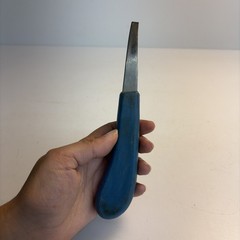 Vintage Save Edge USA Farrier Hoof Knife Curved Blade Blue Handle