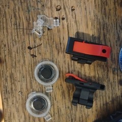 Archery Peep Sight Kit with Mounting Clips, Clear Inserts, Black Red Colors