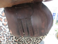 18» MEDIUM CROSBY A/P ENGLISH SADDLE w NEW LEATHERS &BREAKAWAY IRONS,