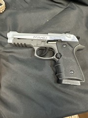 Mako Air Pistol with Magazine Model CM9B BB Gun