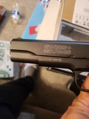 Swiss Arms P1911 Pistol CO2 Operated Semi-Auto BB Pistol 177 NEW IN THE BOX