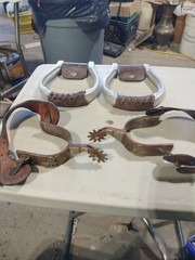 VINTAGE STIRRUPS AND SPURS SET-UNKNOWN MAKER-PREOWNED-SELLING TOGETHER-FAST SHIP