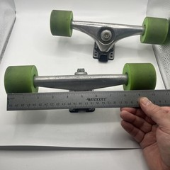 Gullwing 10″ & 50° Charger Neil Carver Skateboard Trucks X2 With Penny Wheels