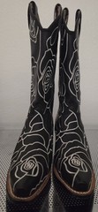 Women’s Western Boots Black & White Rose Embroidered US 6.5