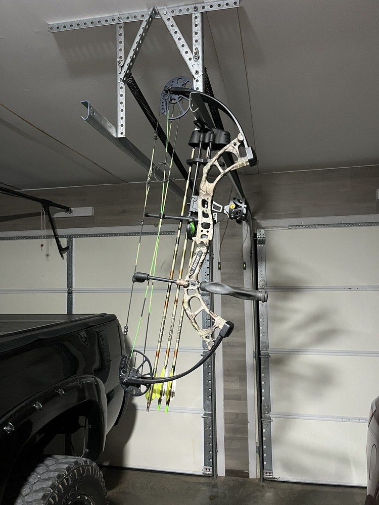 Bear Vast Compound Bow