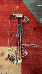 Mathews Helix Compound Bow – 29″ Draw, 70lb, RH – Spot Hogg Setup