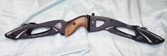 WIN & WIN INNO MAX ARCHERY CARBON BOW RISER-BLACK- 25″ Right -FREE SHIPPING