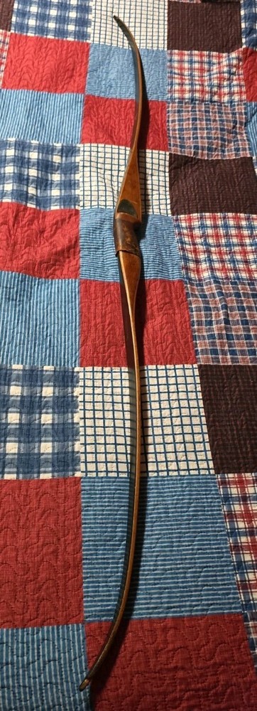 VINTAGE BEAR ALASKAN GLASS POWERED RECURVE HUNTING BOW TRADITIONAL BOW 62″ 43LB