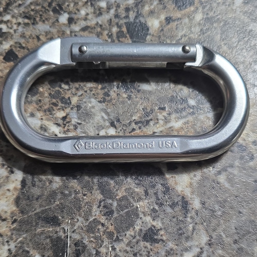 Black Diamond Oval Steel Locking Carabiner 18 kN Large 4311A