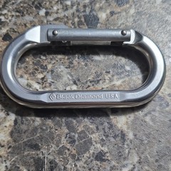 Black Diamond Oval Steel Locking Carabiner 18 kN Large 4311A
