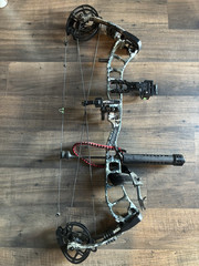 Prime Logic RH 29” 70LB Compound Bow 330fps READY TO SHOOT!