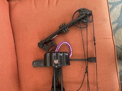 Velocity Archery Adjustable Compound Bow 30-55lb 19-29″ Draw cb50- RH