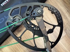 LH Hoyt Archery Carbon RX-1 REDWRX LOADED Bow 28-31” 60-70lb CASE/ARROWS