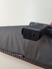 CO2 Glock 19 Gas Airsoft Pistol Licensed w/ Magazine & Case MPN GUW019