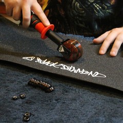 Black Diamond Griptape Roller Skateboard Grip Tape Application Skate Tool
