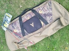 NEW LEFT-HANDED BEAR Archery Vast Compound bow complete set up