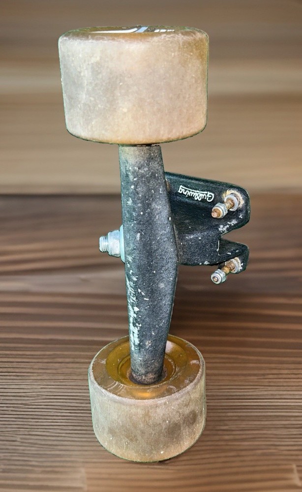 Vintage Neil Carver Gullwing Charger Longboard Truck w/2 GW Wheels Skateboard
