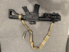 airsoft weapons machine gun and pistol
