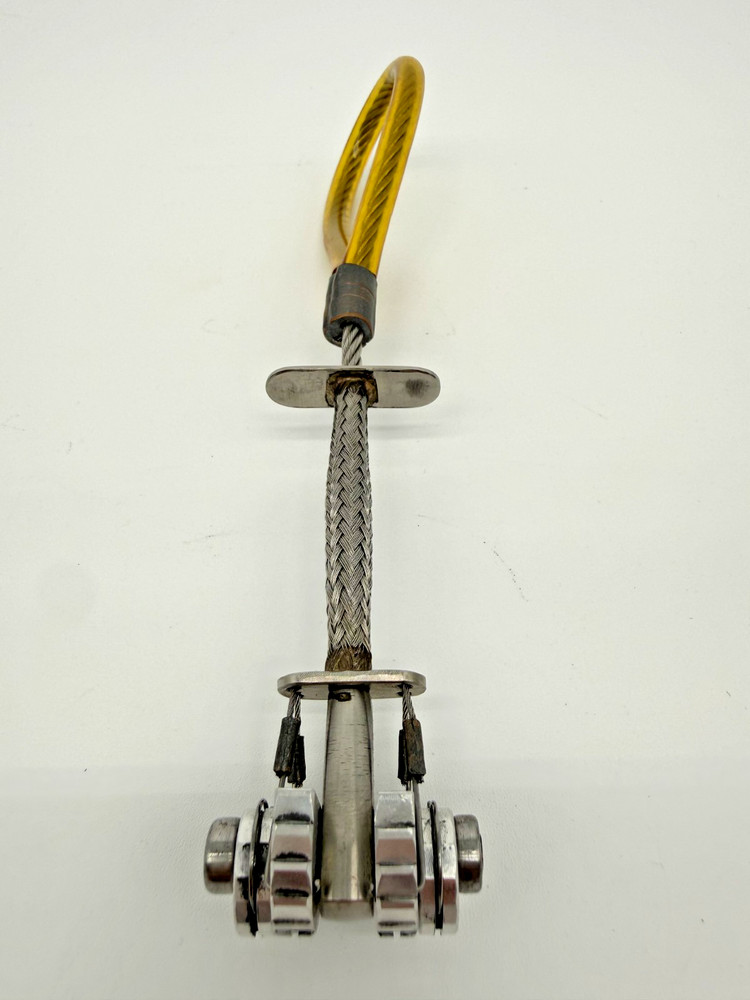 CCH Alien Rock Climbing Cam – Vintage Item
