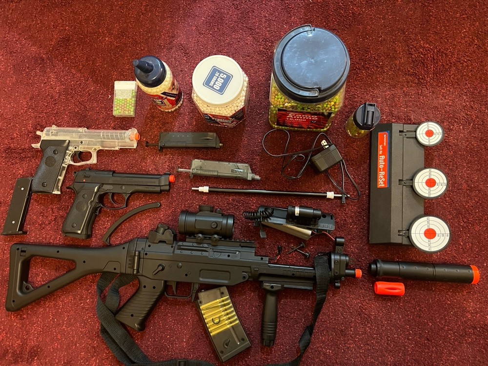 Airsoft Lot M82 Double Eagle, Beretta 92FS, StingerP30 And More!