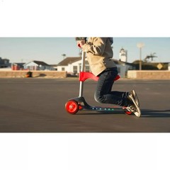 Razor Kids Trike Kick Scooter Adjustable LED Lights Beginner Red Rollie DLX