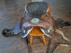 Vintage SIMCO 5567 Western Horse Saddle With Metal Trim