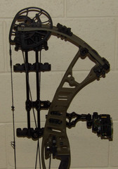 Loaded LEFT Handed Hoyt VTM 34 Bow Package- 55 to 65 lb – 26 to 31″ DL =Buckskin