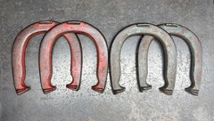 Vintage 2 1/2 Lb Top Ringer Horseshoes Blue / Red