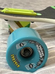 Custom Design Longboard Skatebord Deck Complete Powder-Coated Trucks