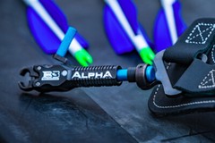 New B3 Archery Alpha Buckle Strap Release Aid w/ Swivel Stem Connector- Black