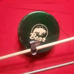 Vintage Fred Bear Archery Bowfishing Reel w/ 2 Bow Fishing Arrows