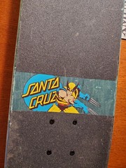 SANTA CRUZ X MARVEL «WOLVERINE SCREAMING HAND» SKATEBOARD