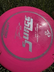 Discraft Surge Distance Driver Pink Premium Plastic 11/5/-1/3 Enhanced Grip