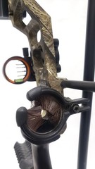 Mathews Mission Craze II RH Compound Bow w/ Dead Nuts 3, 4-Pin Fiber Optic Sight