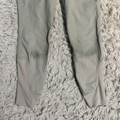 Women’s Size 28R Tan Ovation Aqua Knee Patch Horseback Riding Breeches