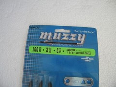 MUZZY Bad to the Bone Broadheads ….. 100 GRAIN 3 BLADE 3 PACK … new