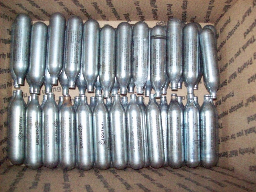 Crosman Powerlet 12g Co2 Cartridges 50 Count for Pellet gun Airsoft, paintball