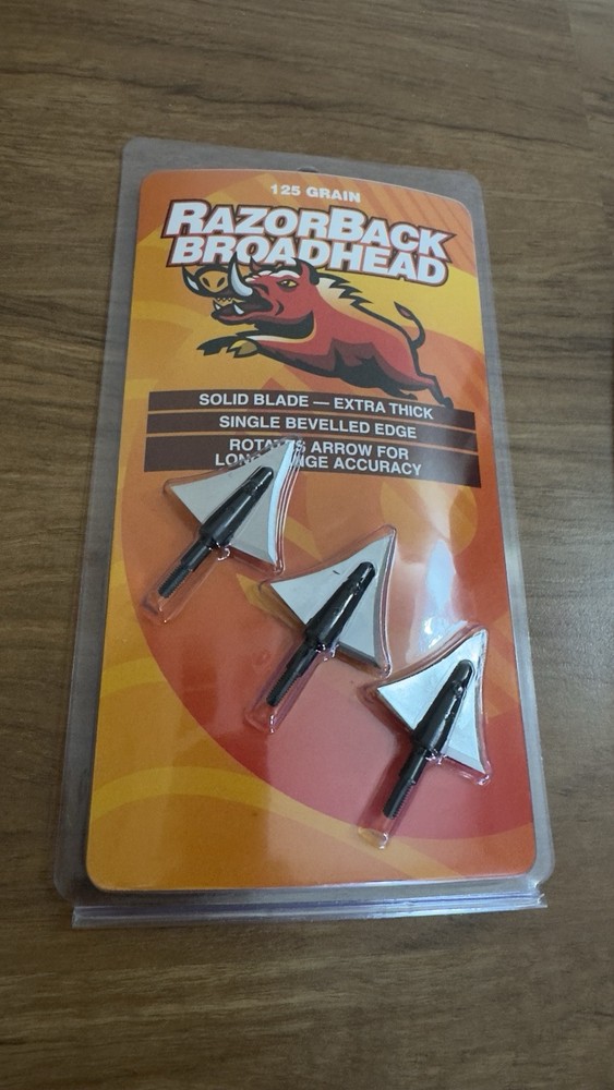 Razorback 125 Grain Solid Blade Broad Heads 3 Pack