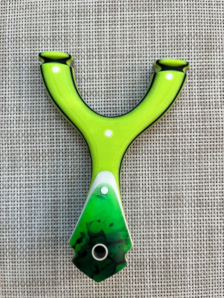 Custom Handmade. Hunting Slingshot. OTT. 90mm.