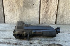Daisy Powerline 15XT CO2 BB Gun Pistol Semi Automatic 15 Shot (Colt 45 Replica)