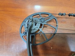 Bear Archery Legit 70# Right Handed 13″-30″ DL 10#-70# PW