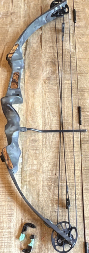 Vintage Martin Ted Nugent Pro Safari Compound Bow 55-70lbs