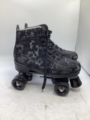 Xudrez Black and White Camo Quad Indoor Roller Skates Size 40 Euro (GO1068341)