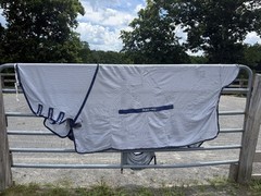 75” Bucas Buzz Off Full Neck Horse Fly Sheet w/Belly Protection – Used