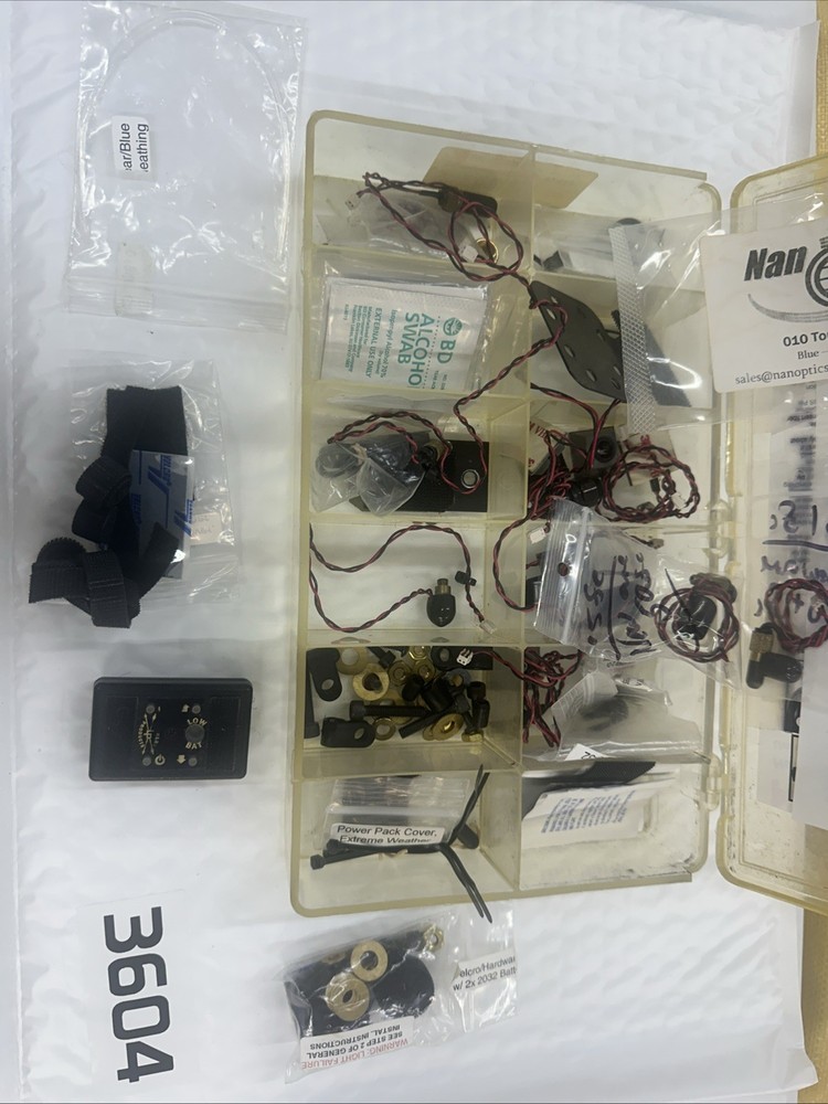 Item 3604 – Archery Target Sight Light Components – Unknown Brand