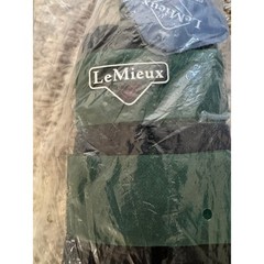LeMieux Grafter Brushing Boots Hunter Green Size M Horse Leg Protection NWT